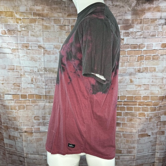Hollister Men’s Short Sleeve Tie-Dye T-Shirt - Size: XL - Red / Black - Picture 3 of 5